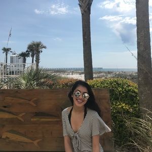 Meet your Posher, Sonali